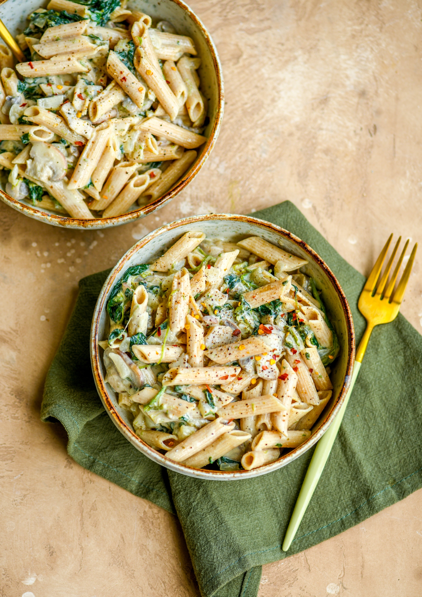 Creamy Vegan Lentil Pasta with Spinach and Mushrooms